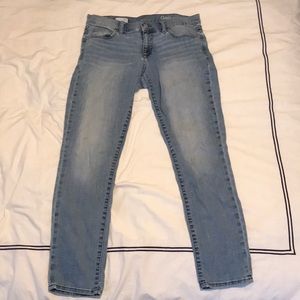 Light wash Girlfriend Jeans